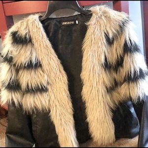 LANSHIFEI Faux Fur Jacket